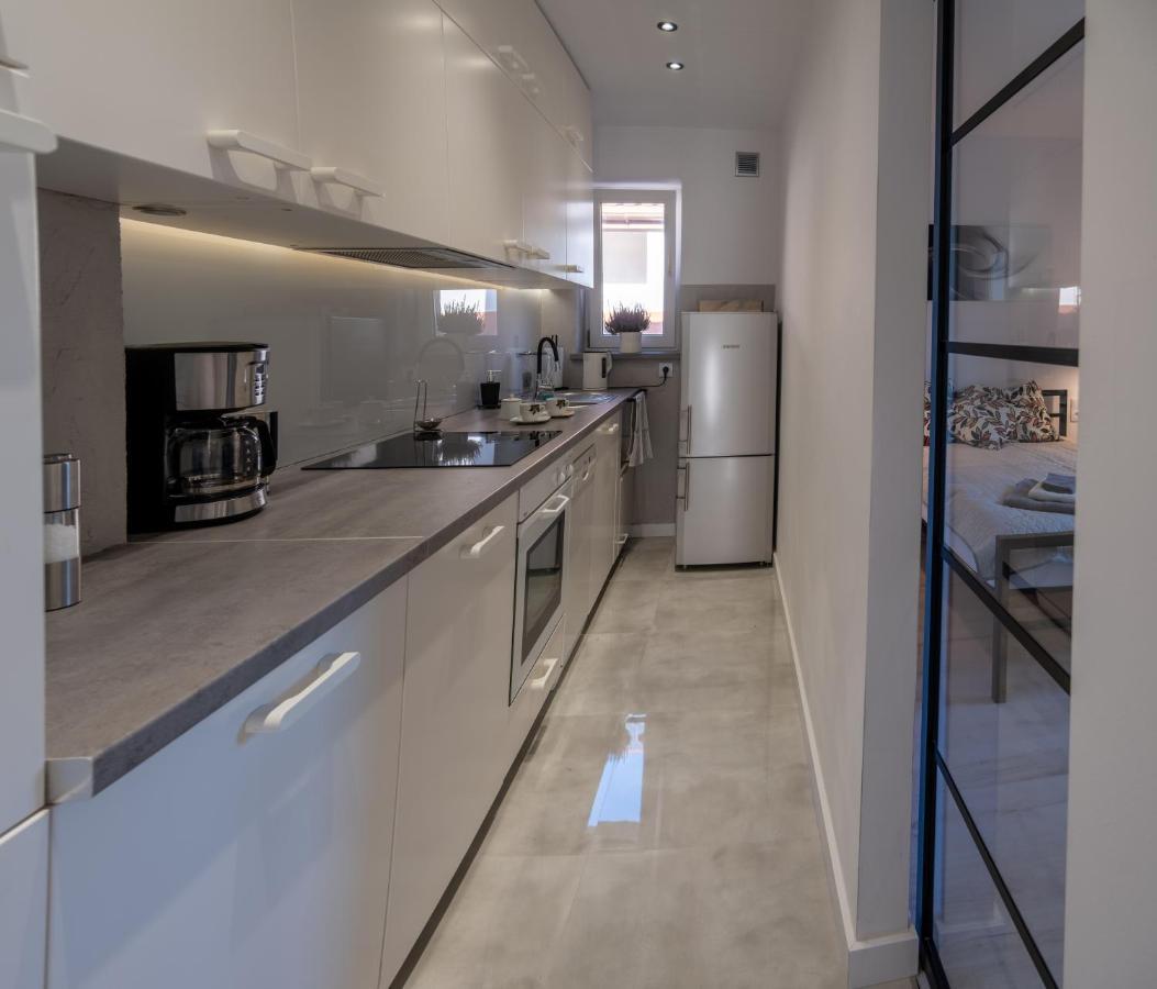 Apartament Mlociny ワルシャワ エクステリア 写真